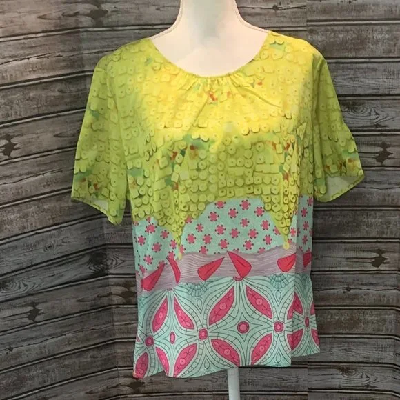 Bright & Bold Short Sleeve Top NWOT - Picture 4 of 5